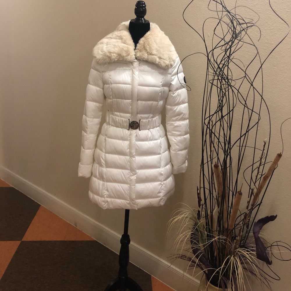 DL2 by Dawn Levy White Puffy Coat. Preowned